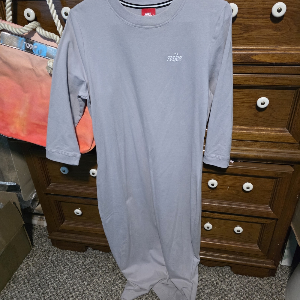 Nike Womens Dress